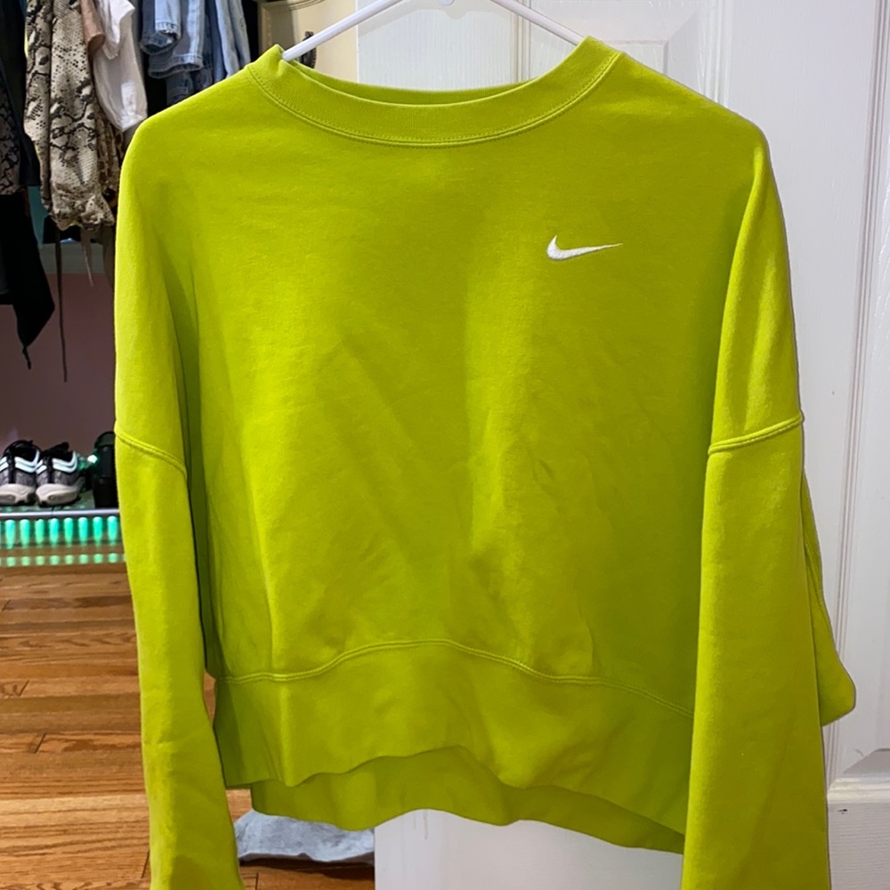 Oversized Green Nike Cropped Crewneck